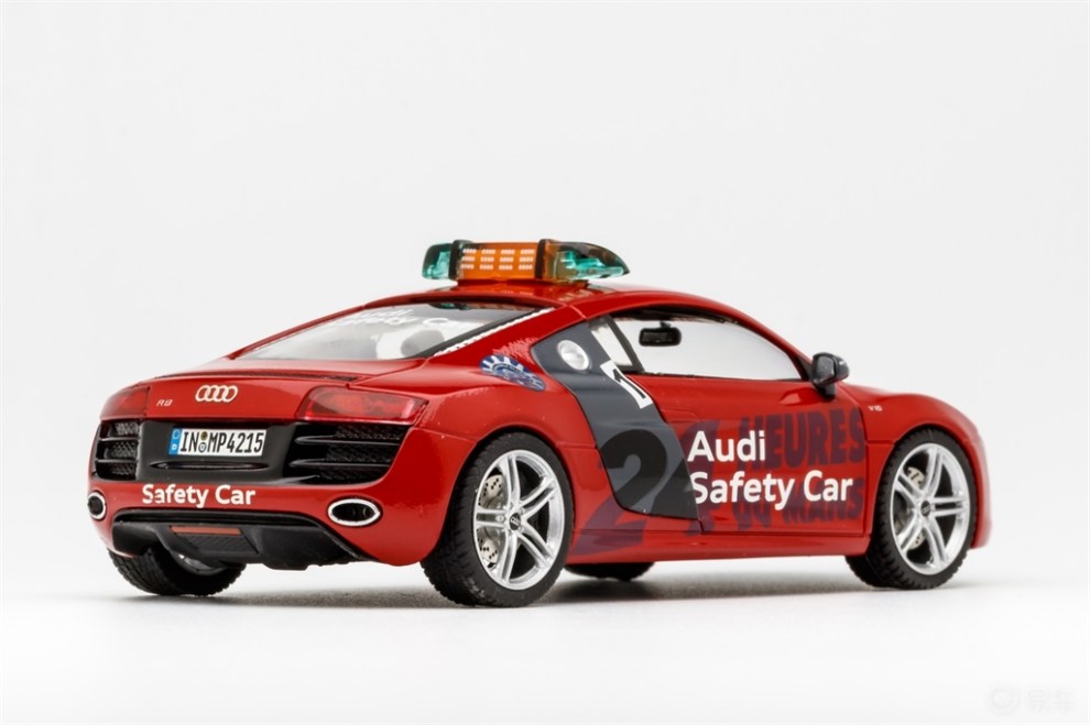 【每日一车】206-audi r8 v10安全车