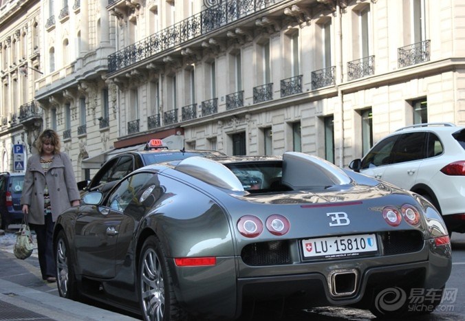 布加迪威龙老车 20120403_da5000f9-4c73-4312-92ea-05352b22457b_700_0_max_jpg.jpg