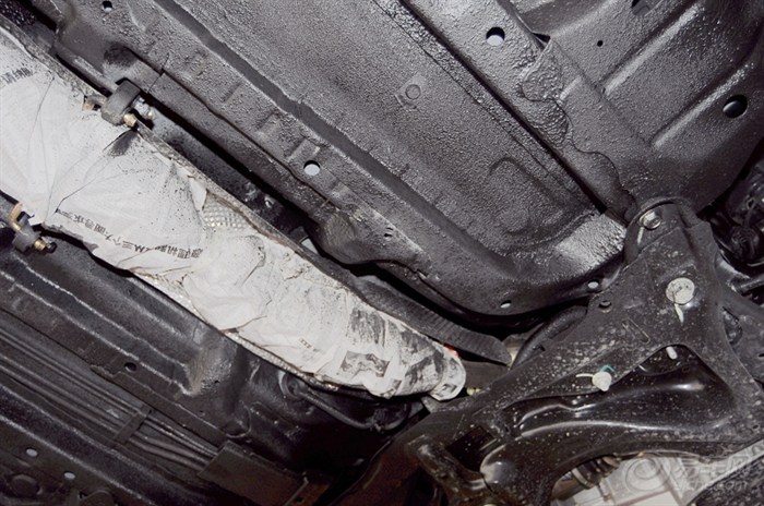 【c30底盘装甲全程作业图片】_长城c30社区图片集锦_汽车论坛-易车网