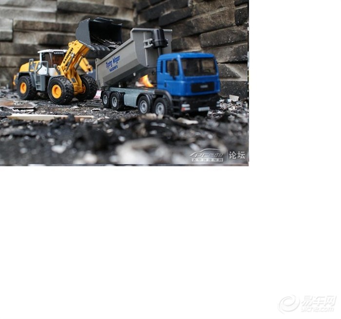 模型汽车大事故 20120808_a1f8791b-8ff0-4091-ae4f-7f900957eb72_990_0_max_jpg.jpg